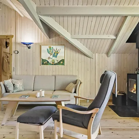 Iskra - 900m From The Sea By Interhome